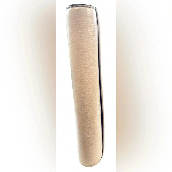 Michael Kors | Fulton Carryall Wallet in Cement - Picture 10 of 11